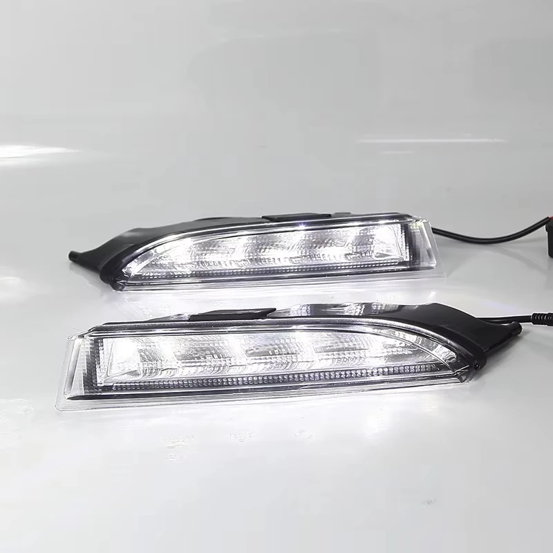 폭스바겐 시로코 R 2009-2014용 고휘도 LED DRL 방향지시등 어셈블리 주간 주행등