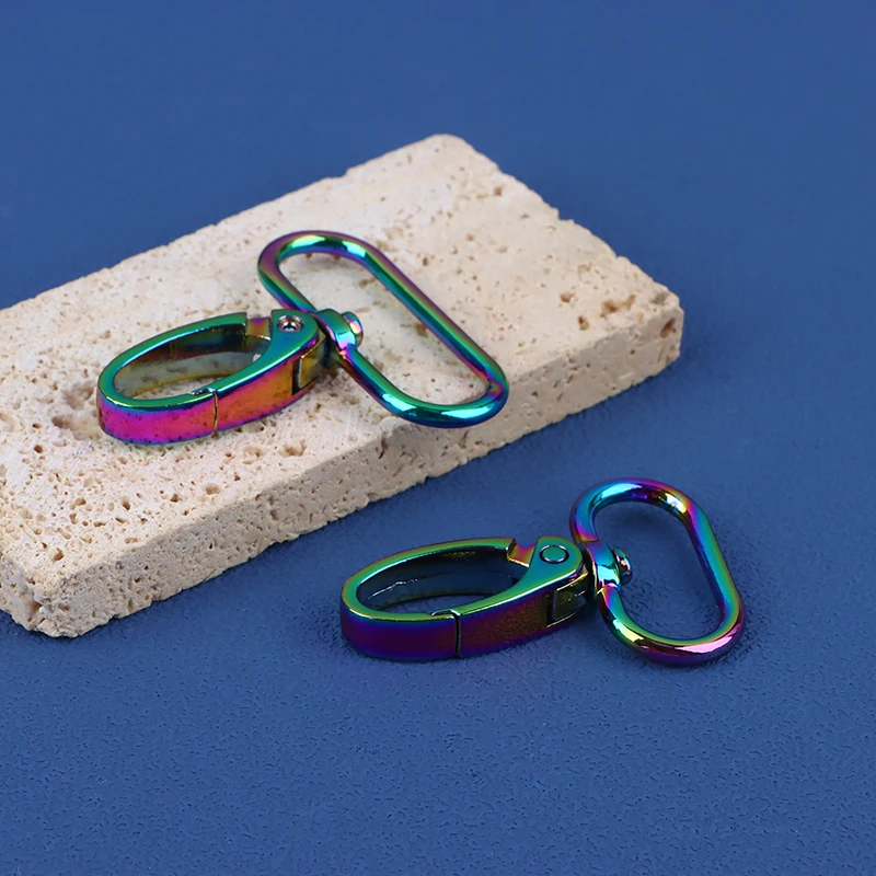 

1 шт., металлические застежки-карабины