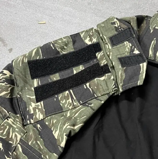 Tactical Suit Combat Uniform Outdoor Sports Training Combat Suit GEN3 Long Sleeved Green Tiger Spot Camouflage Clothing