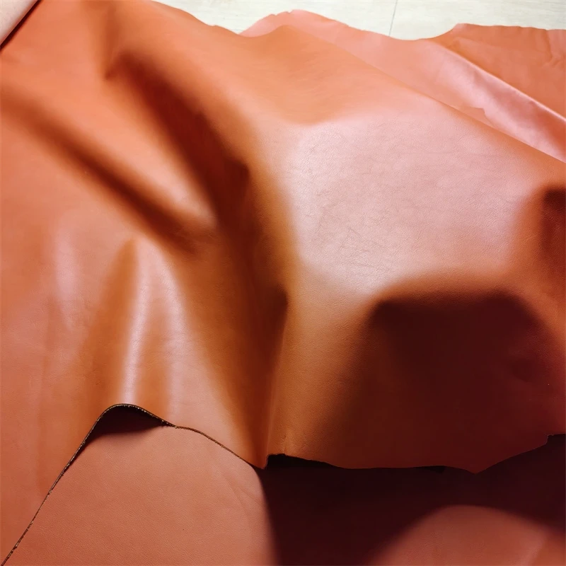 1mm 오렌지 나파 소가죽. 첫 번째 레이어 가죽. 진짜 가죽 원단. 가죽 의류용 수제 DIY. 가방. 전체 시트 절단