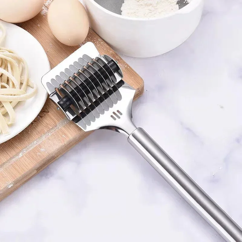 Stainless Manual Kitchen Steel Tool Rolling Shallot Cutter Dough Knife Maker Cooking Noodle Cutter Noodle Pressing Spaghetti