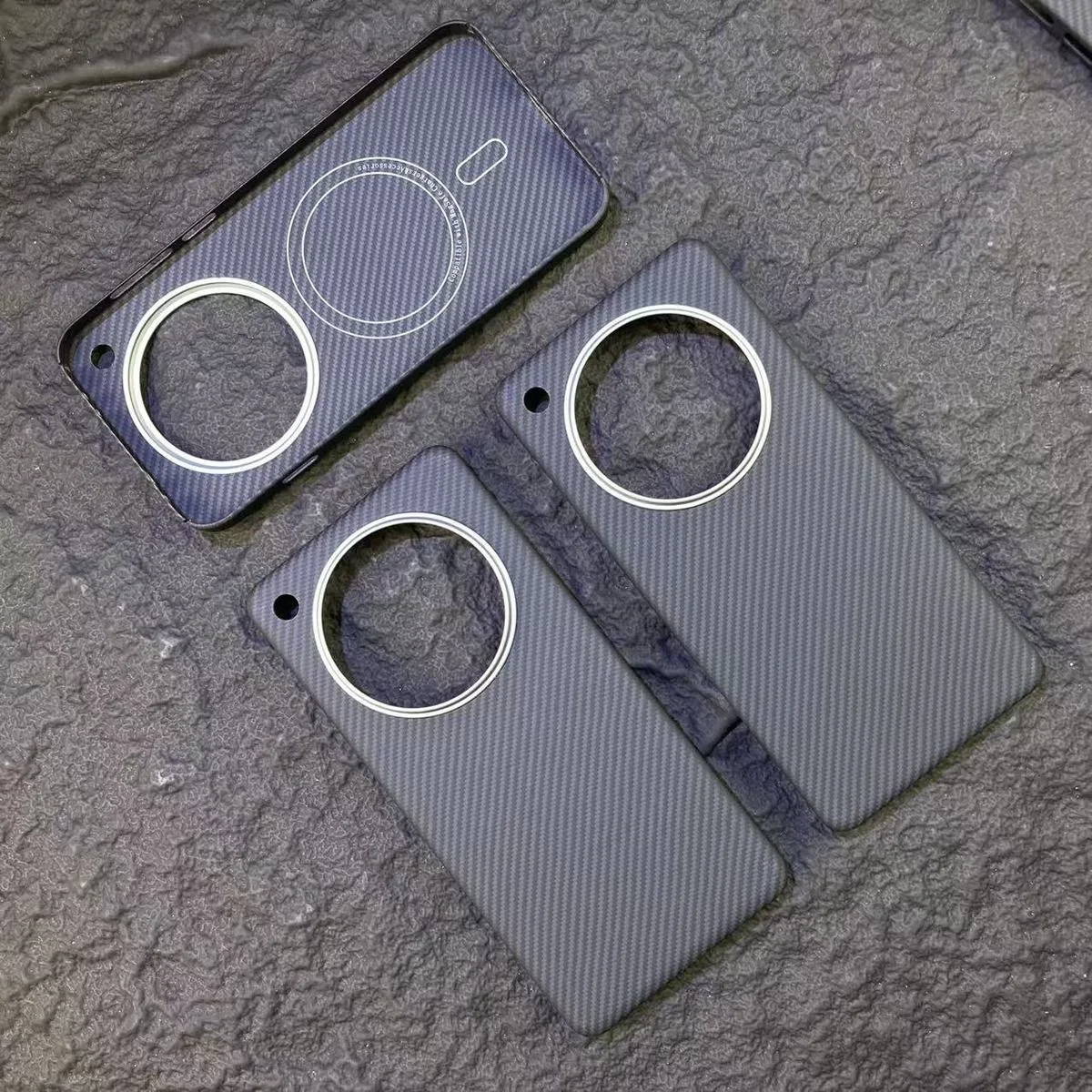 Carbon Fiber Ultra-Thin Mag Charger Phone Case