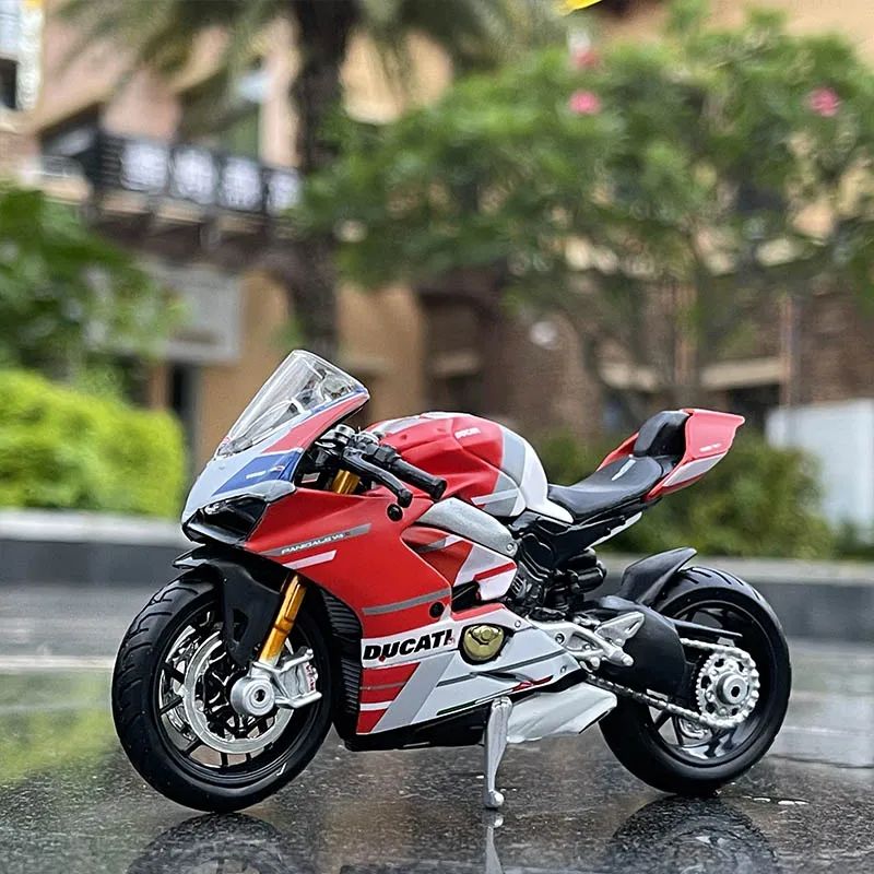 Ducati Panigale V4 S Corse Modèle de moto 1:18