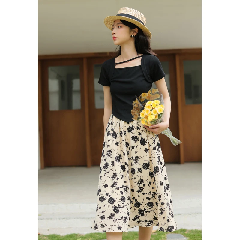 Pricing is not lower than 98 wonderful night irregular short sleeve T-shirt female temperament of French floral skirts suits |