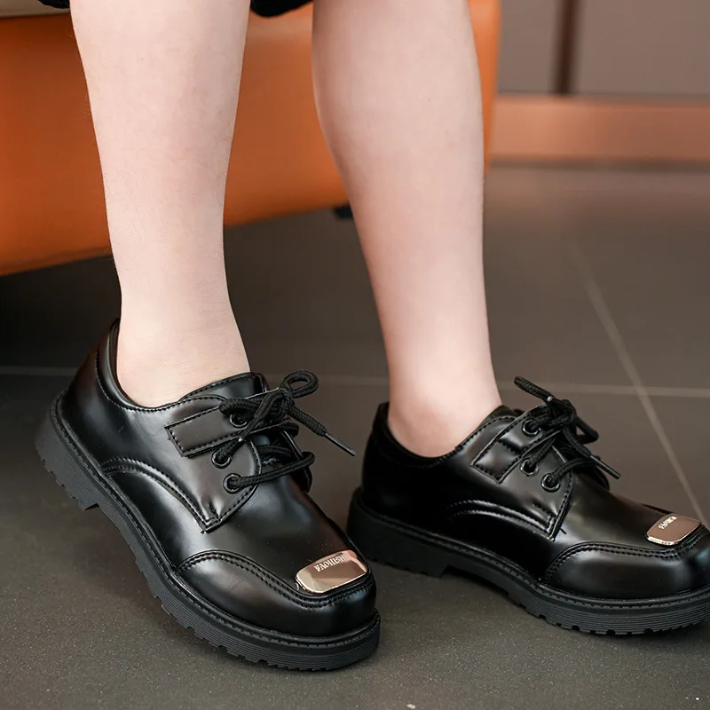 

Girls Leather Shoes Cool Versatile Soft Children Casual Shoes Breatheable 2023 New Soft Narrow Band Hook & Loop Kids Loafers PU