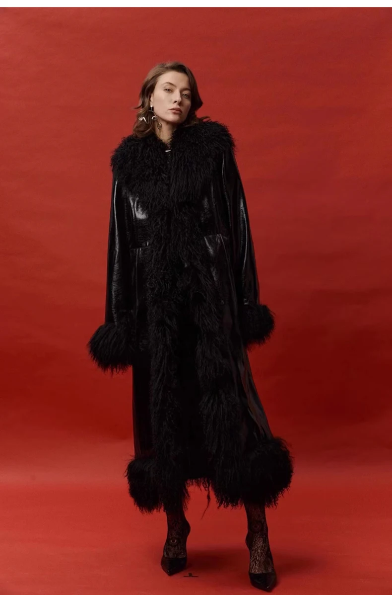 

Женское блестящее пальто из лакированной искусственной кожи, Черное длинное пальто с отделкой из искусственного меха, роскошная дизайнерская одежда, Европейская мода, весна-осень 2024