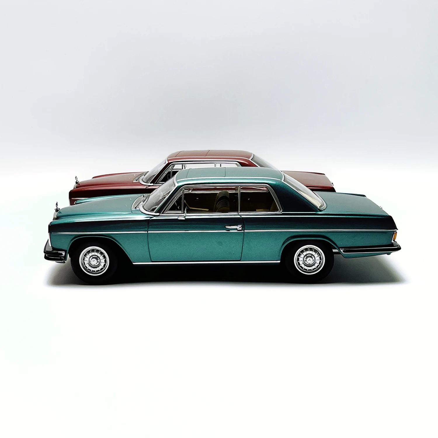 KK 1:18 Scale Diecast Alloy Mercedes Benz 280 C/8 W114 Coupe Toy