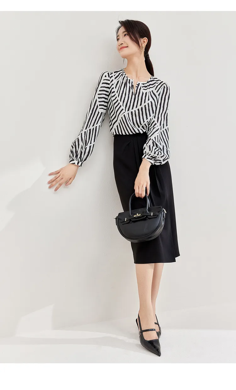 SENTUBILA Women Elegant Print Chiffon Blouses and Tops 2025 Contrast Striped Round Neck Puff Sleeve Loose Autumn Shirts 133V5130