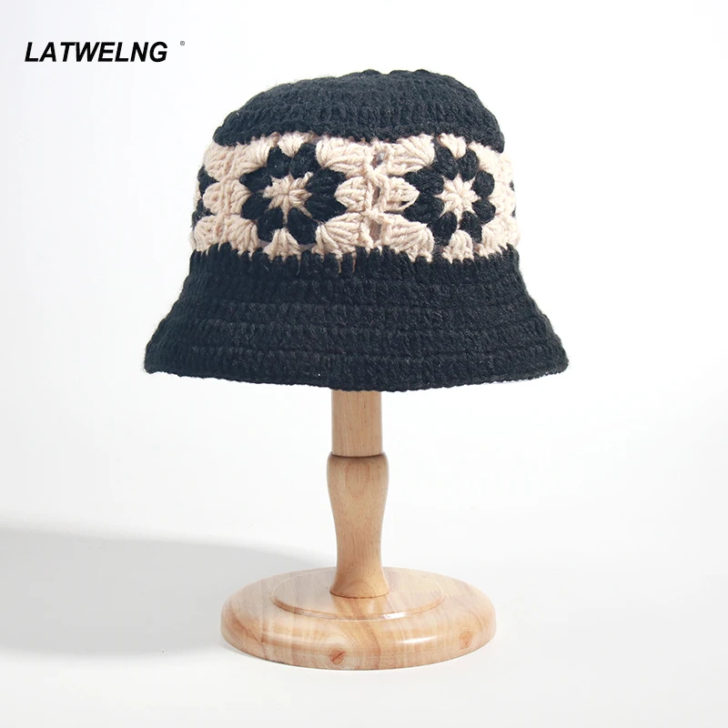 

Fashion ins Women Crochet Buckets Flower Knitted Hat Autumn Winter Warm Caps Retro Contrast Color Handmade Beanies Hat