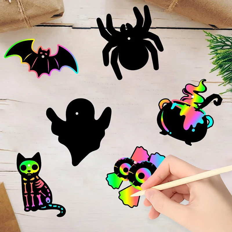 24 stücke Halloween Dekoration DIY Scratch Malerei Halloween BOO Thema Party Dekoration Anhänger Fledermaus Scratch Karte Hängende Dekoration
