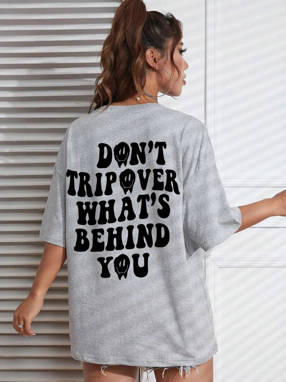 Dont Trip over Whats Behind 여성용 티셔츠, 스마일 페이스 디자인, 편안한 의류, 통기성 티셔츠, 패션 스트리트 티