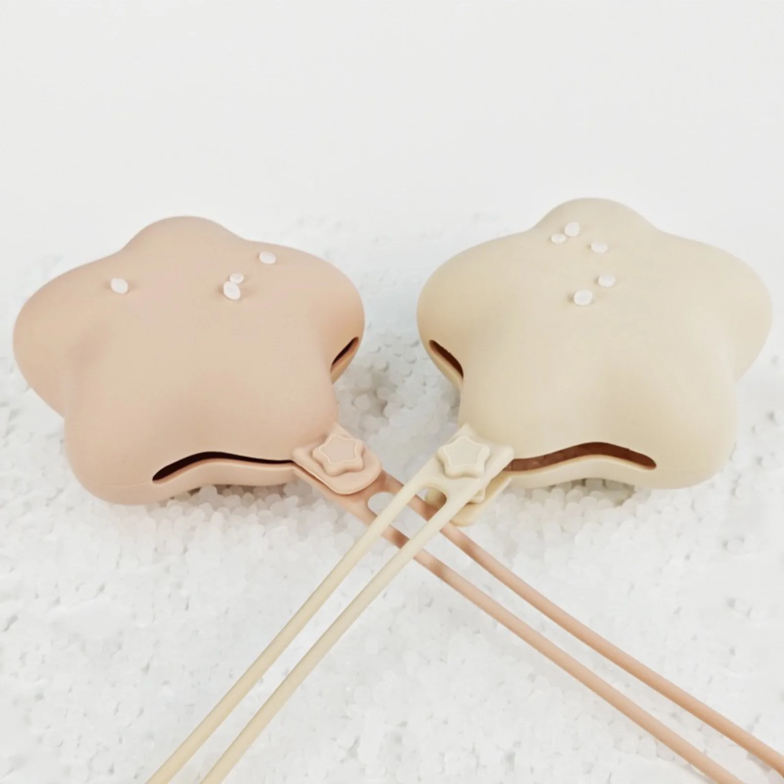 Portable Silicone Storage Box For Outdoor Activities Baby Pacifier Silicone Storage Box Pentagram Bag