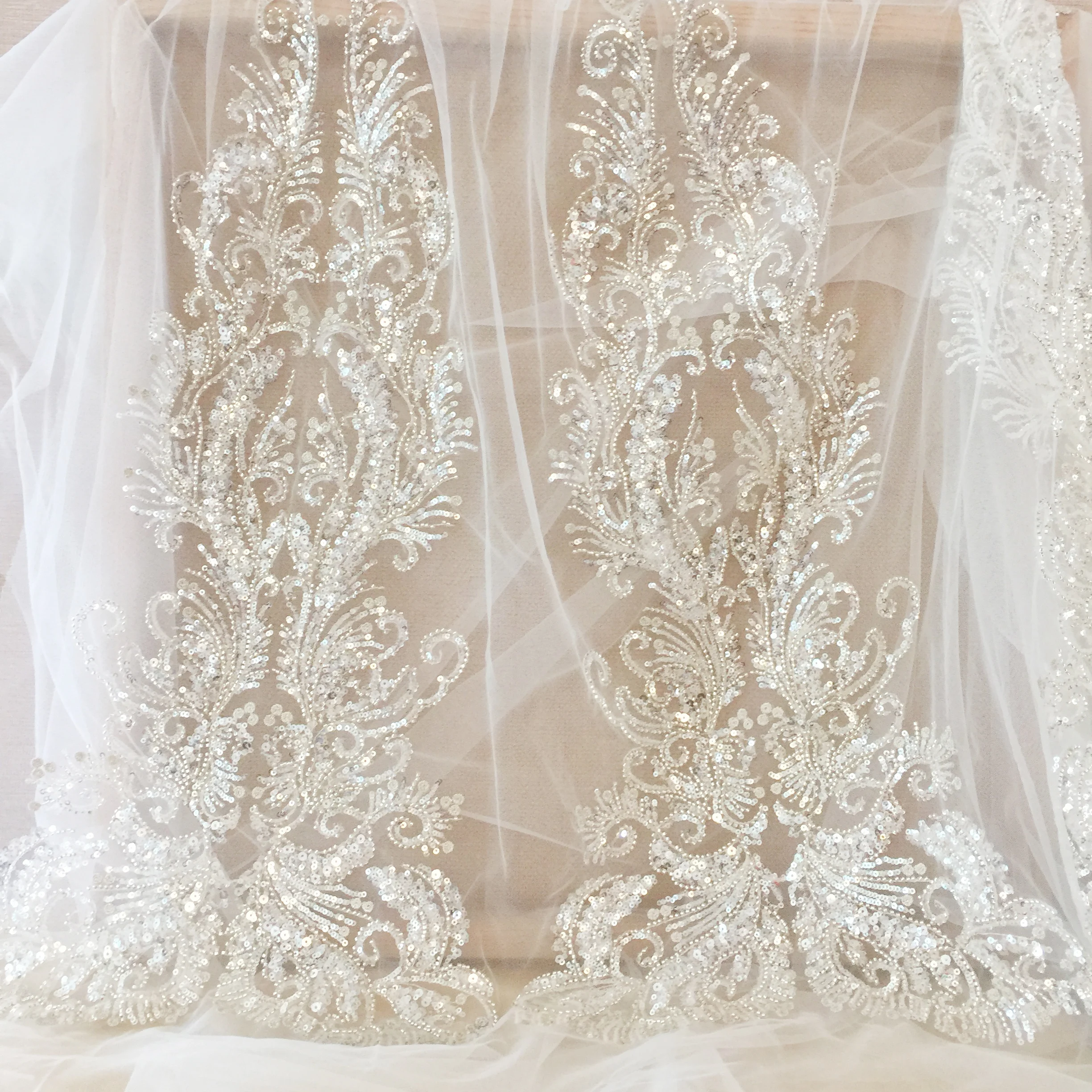 Exquisite three-dimensional beaded sequins lace appliqués High-definition  wedding dress veil DIY accessories