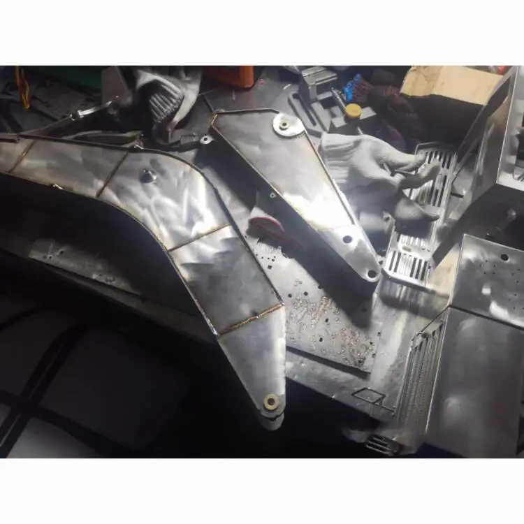 1/14 Hydrauliczna koparka RC Metalowy model 6015B Kompletna, ponadwymiarowa ciężka maszyna Bezszczotkowy silnik Radio Samochody Dorośli Zabawki TH20437 7 Sb12da6a317e04d088fdf08be446f241fT 1/14 Hydrauliczna koparka RC Metalowy model 6015B Kompletna, ponadwymiarowa ciężka maszyna Bezszczotkowy silnik Radio Samochody Dorośli Zabawki TH20437