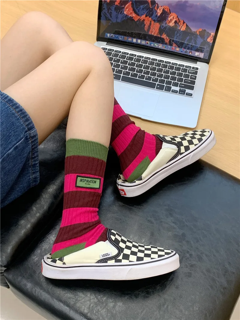 Frauen Frühling Antumn Baumwolle Farbe Lange Socken Mid-rohr Strümpfe Nette Rose Rot Haufen Haufen Socken Süße Stil für Mädchen Geschenk Kawaii – Detail 12
