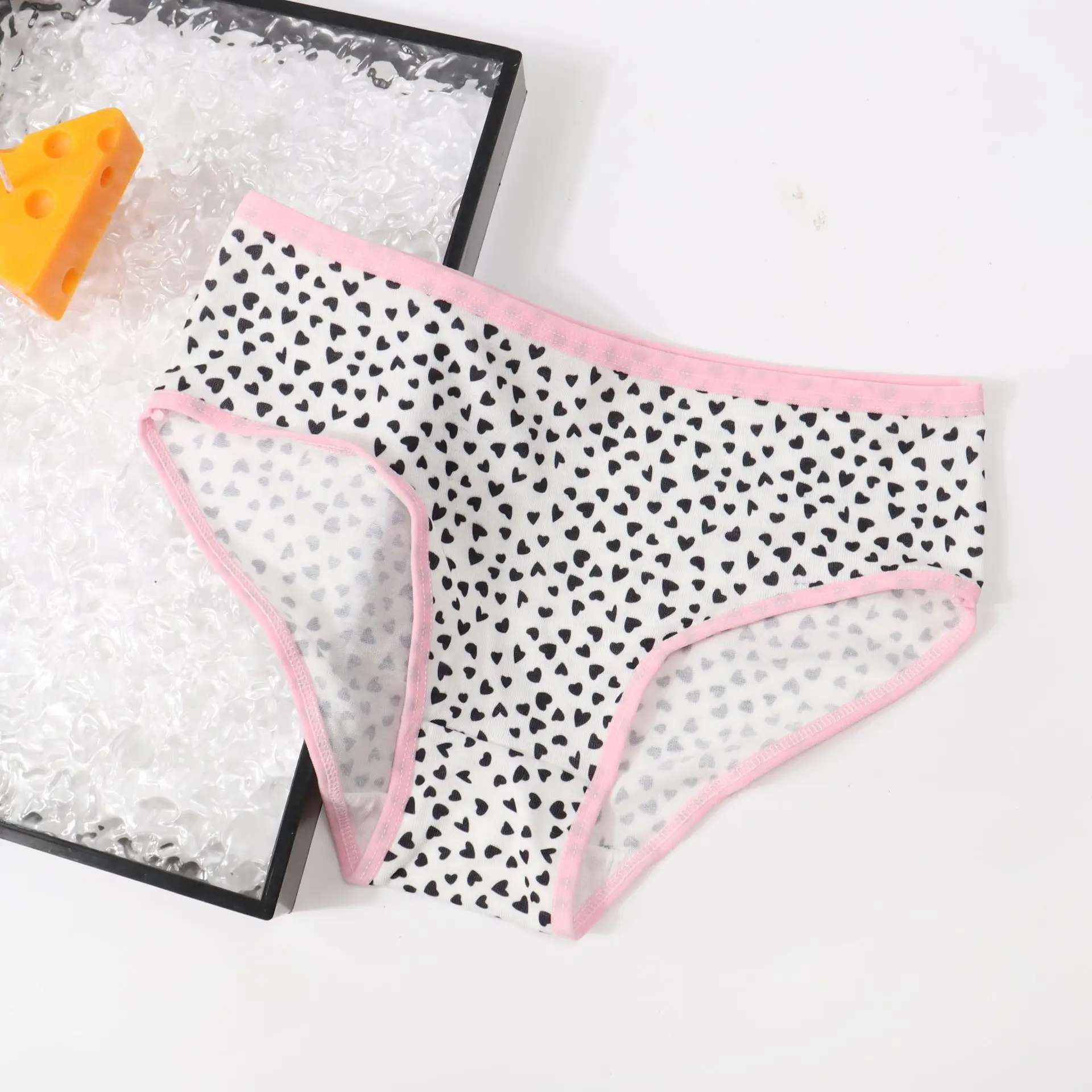 New 4PCS Children's Panties Alphabet Printed Breathable Triangle Panties Girls Student Panties Teenage Teenage Panties Trousers