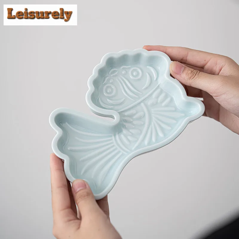 Handmade Relief Fish Jump Ceramic Fruit Dishes Japanese Pastry Plate Dim Sum Plate Sharing Plate Teaset Accessories Decoration