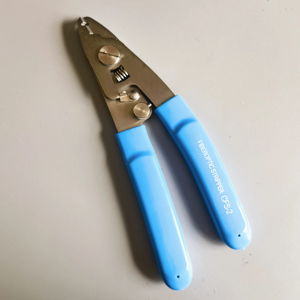 Faser-Abisolierzange mit zwei/drei Anschlüssen, Glasfaser-Abisolierzange, Kabelabisolierzange für FTTH, Optik-Abisolierzange, Miller-Zange – Detail 5