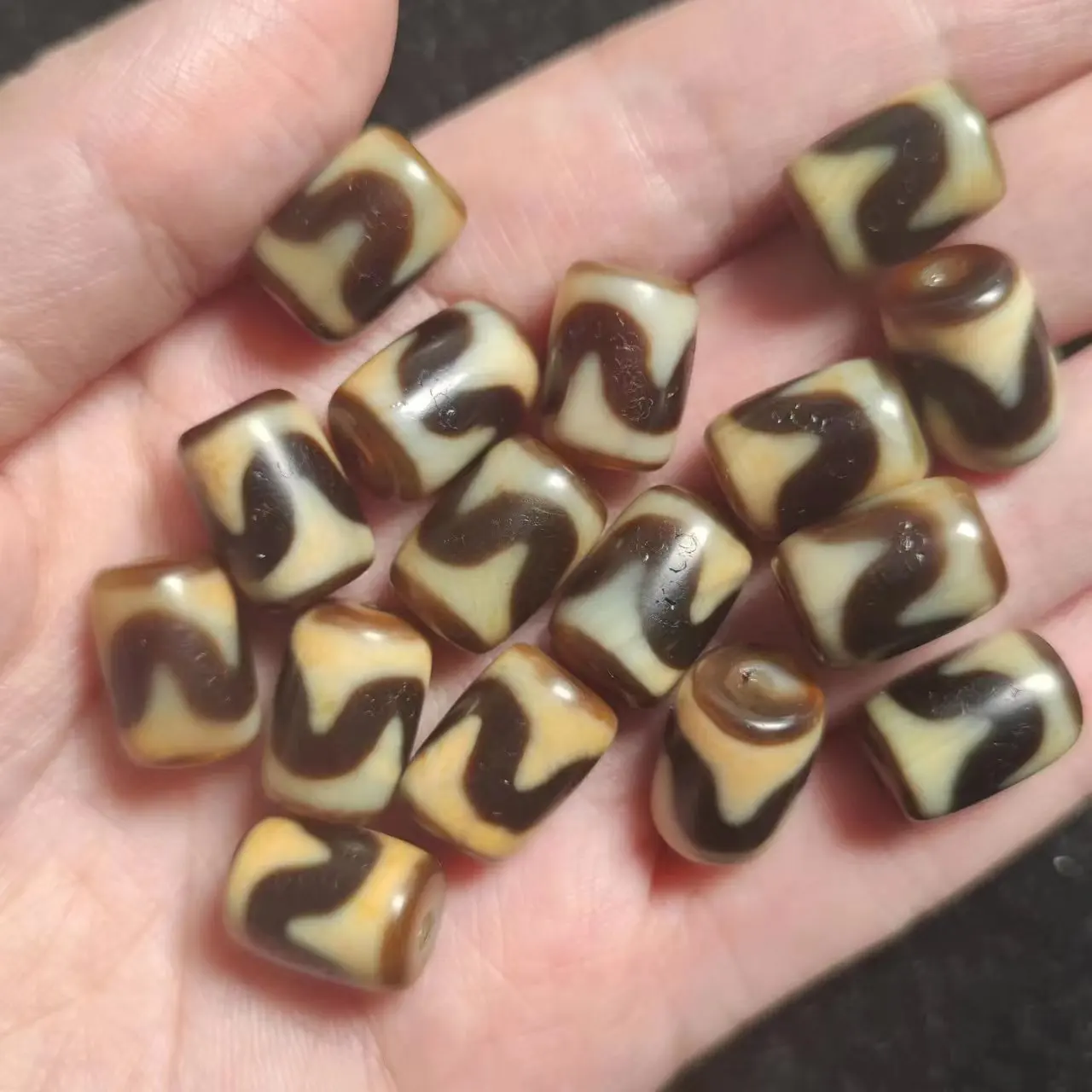 

1pcs/lot natural/tiger tooth pattern/agate dzi Upscale Yellow teeth 10x14mm Small barrel beads Weathering lines Accessories diy