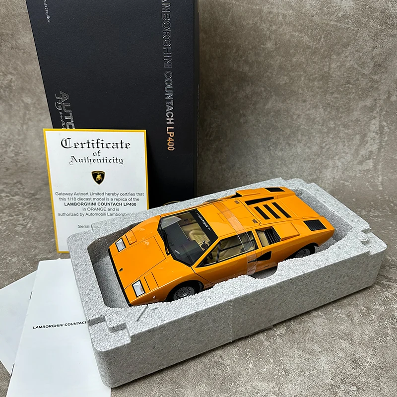 AUTOart 1/18 FOR Lamborghini Countach LP400 Car model Sports