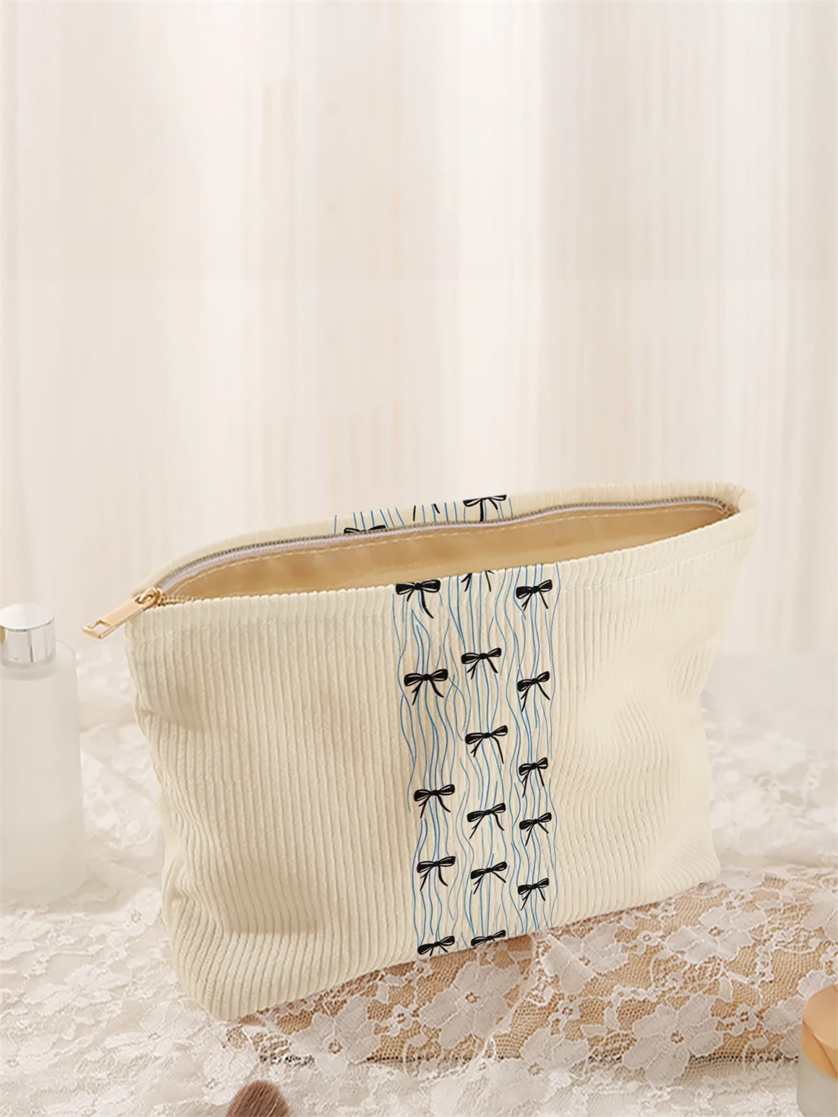 Butterfly pattern printed corduroy makeup bag, lightweight zipper makeup storage box, multifunctional bag with lining