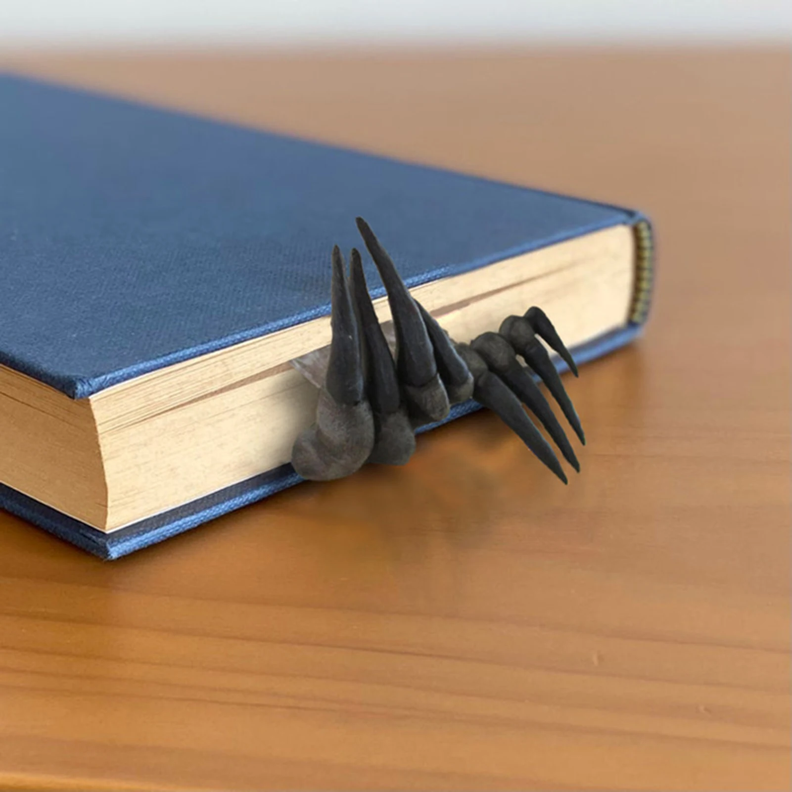 Scary Monster Hand Of Spook Bookend Gothic Home Decor Crafts Ornament Horror Devil's Hand Resin Bookmark Kids Book Lovers Gifts