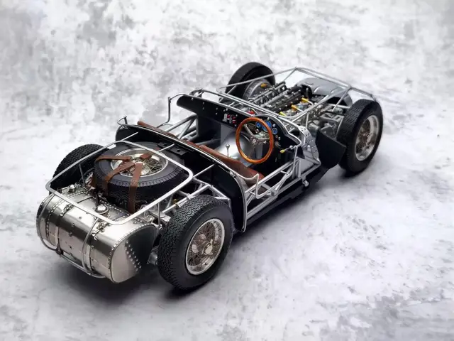 ミニカー CMC MASERATI 300 S, 1956 Rennsportwagen 1:18 CMC Maserati 300S Rennsportwagen 1956 Red M-105 | eBay