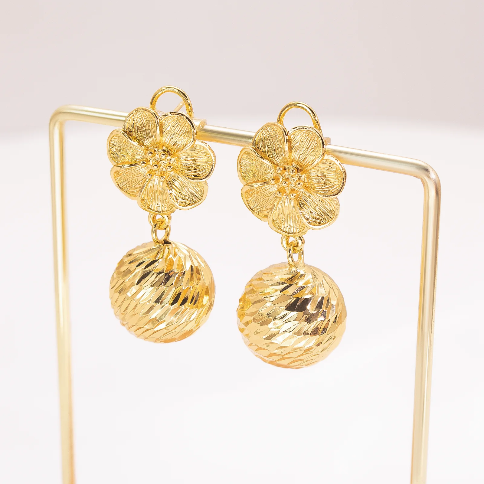 YTJX 2025, Neue Gold Farbe Runde Tropfen Für Frauen Elegante Blume Ohrring Mode Einfache Partei Schmuck Zubehör Weihnachten – Detail 7
