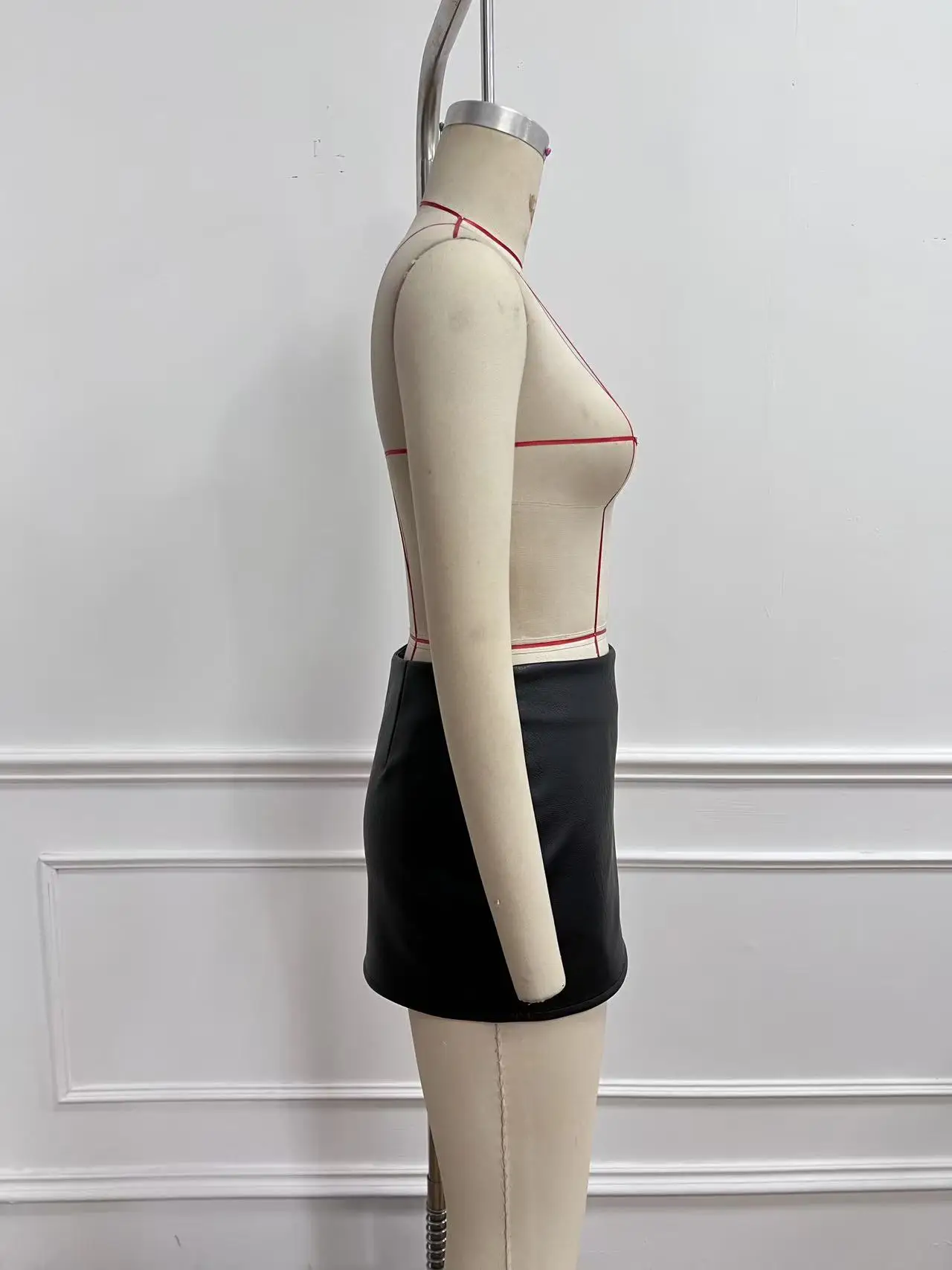 Women's Low-Waisted Leather Midi Skirt Y2K Solid Color Slim Fit Bodycon Skirt A Must-Have For Parties And Dates 5