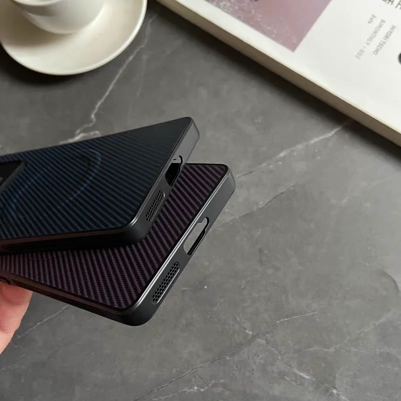 Carbon Fiber Leather Magnetic Wireless Charging Case
