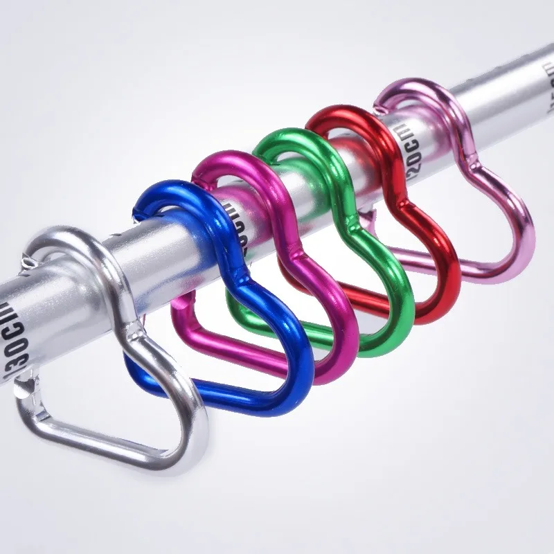 Climbing Carabiner Outdoor Carabiner Heart Shape Keychain Clip Aluminum Alloy Rings Climbing Clips Spring Snap Hook Carabiner Durable