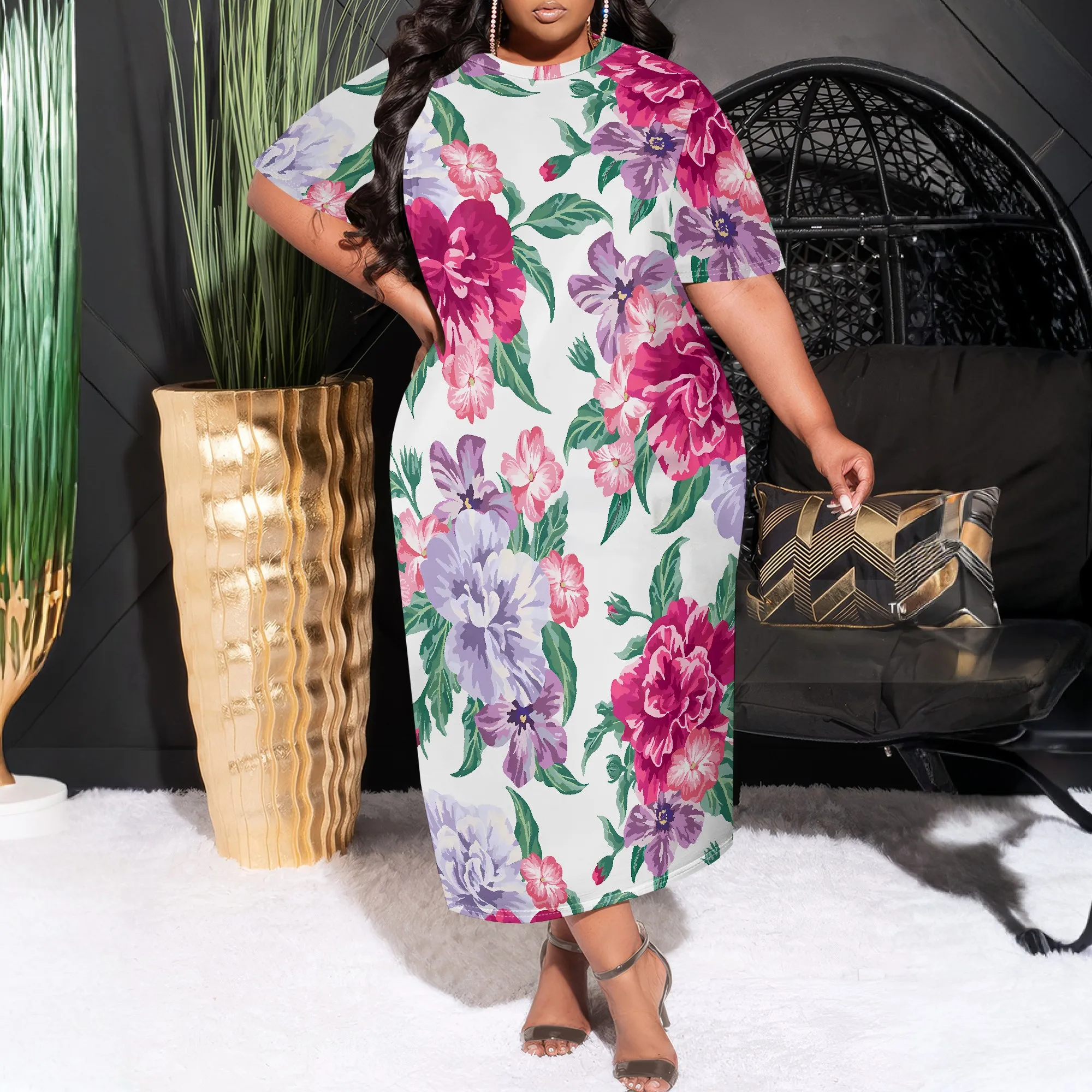 All-Over Print Women’s Stacked Hem Dress With Short Sleeve（Plus Size）