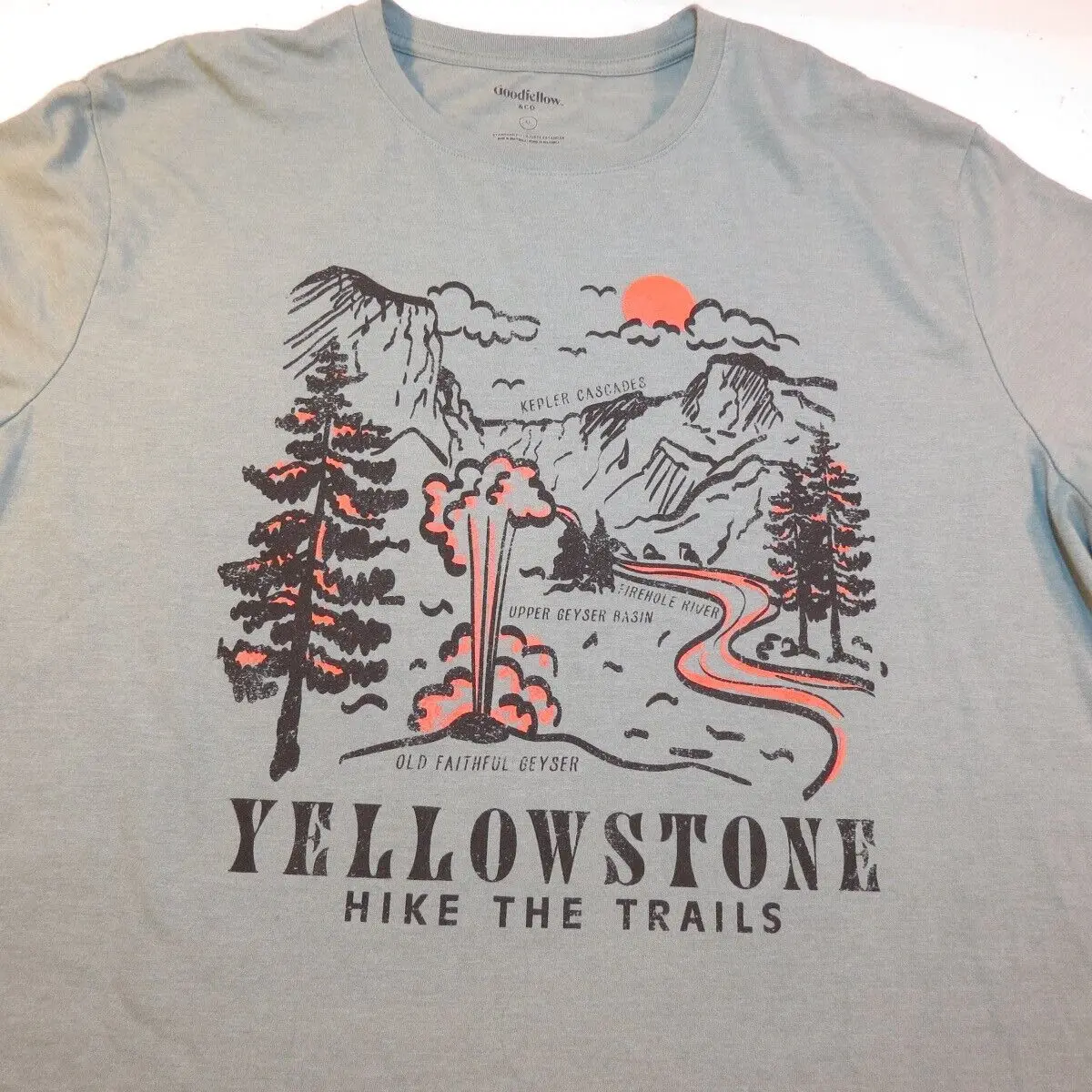 Yellowstone Hike The Trails T Shirt Mens Xl Old Faiful Geyser Firehole River
