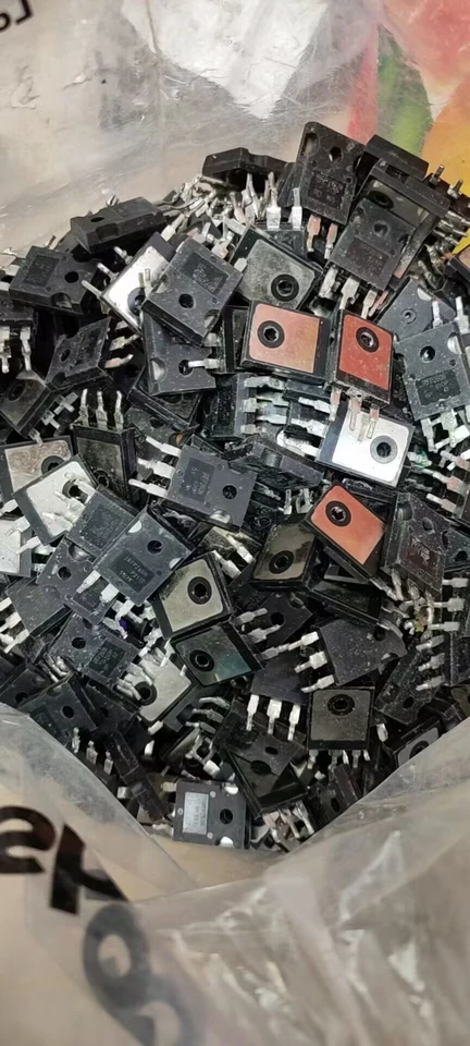 10 Pezzi Transistor HRF3205 TO-220 - MOSFET N-Channel Per Circuiti Elettronici E Fai Da Te