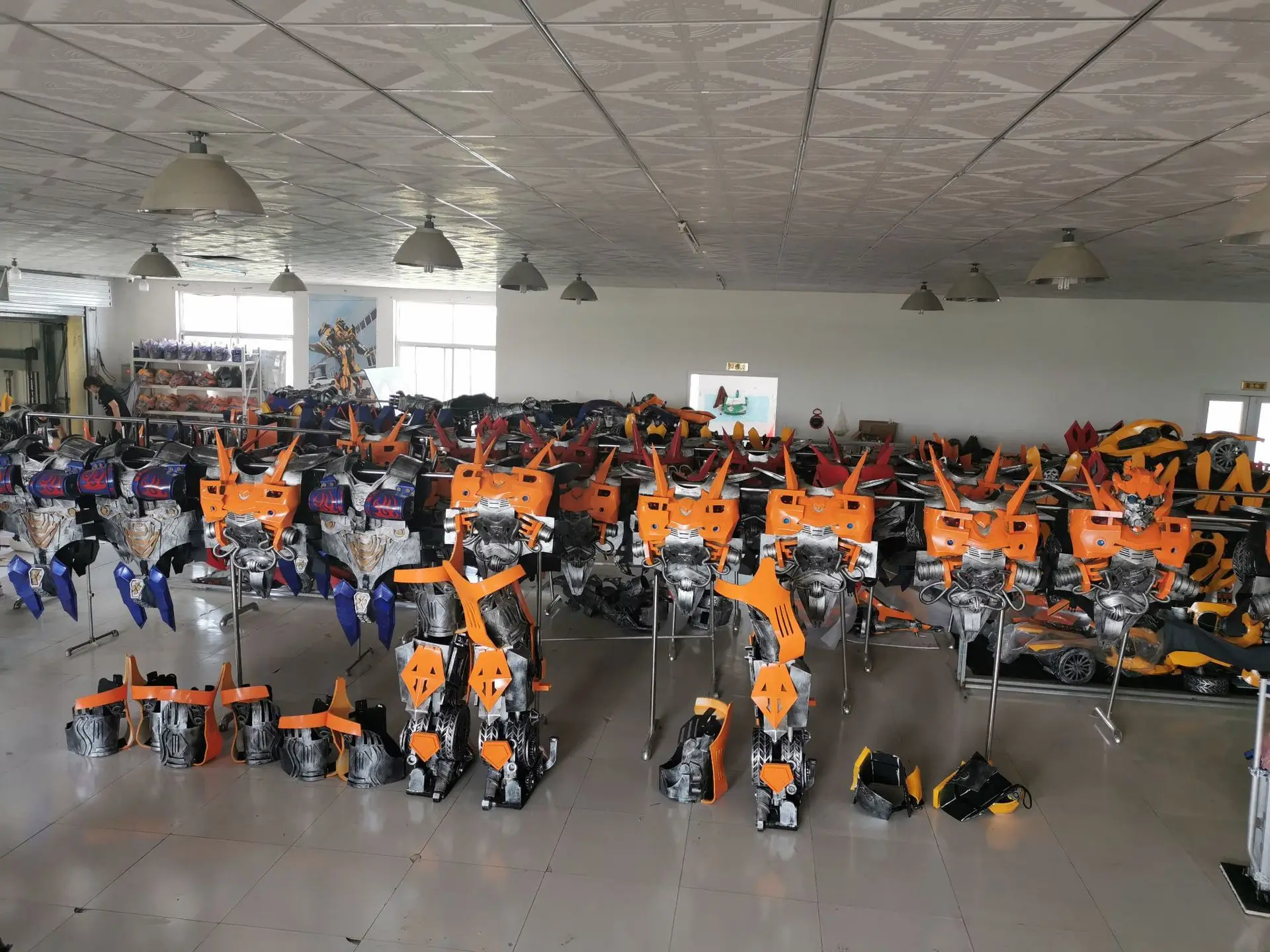 Рисунок 6 - Большой робот-трансформер Bandai