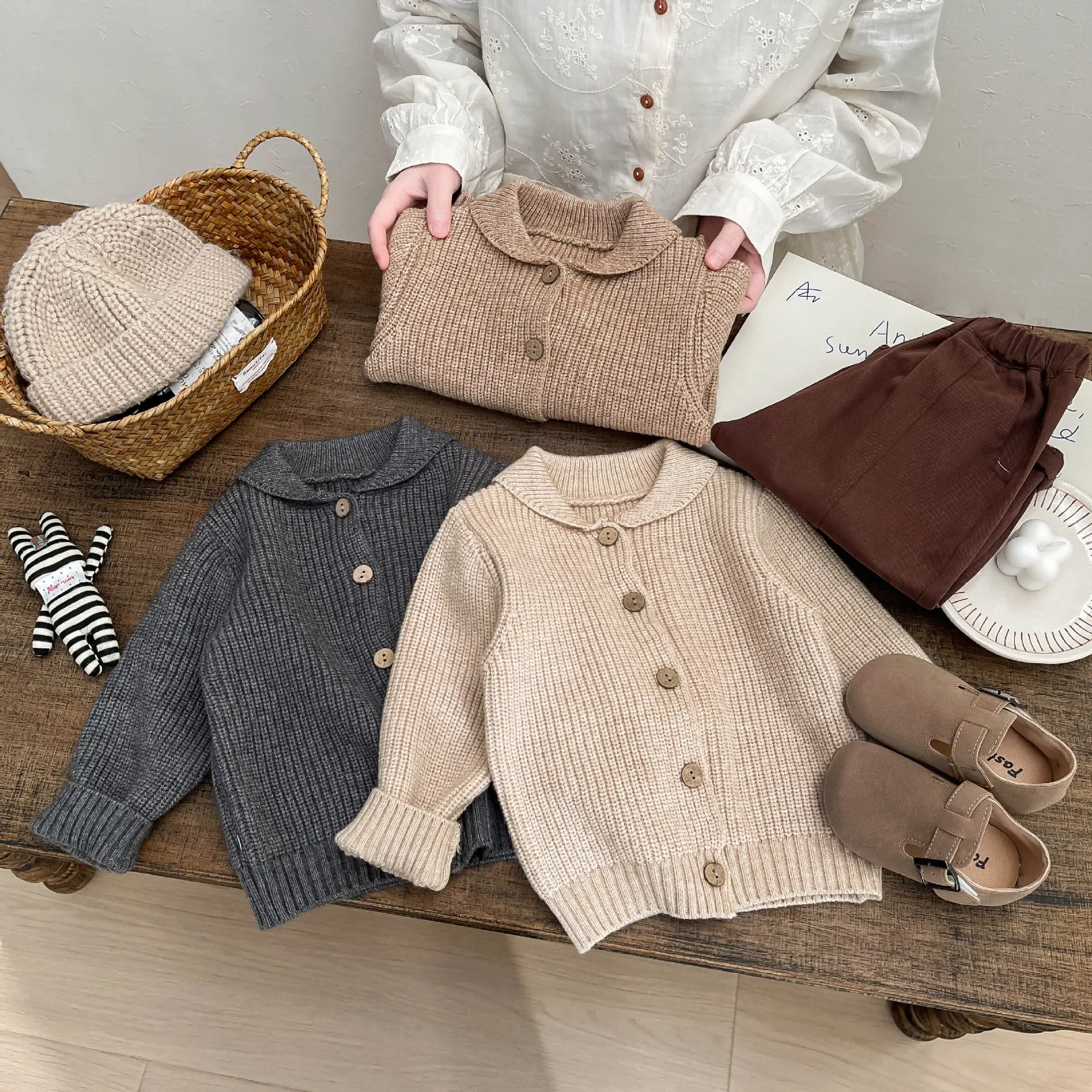 한국 어린이 스웨터 봄 가을 복고풍 솔리드 컬러 니트 가디건  소녀 소년 아동 의류