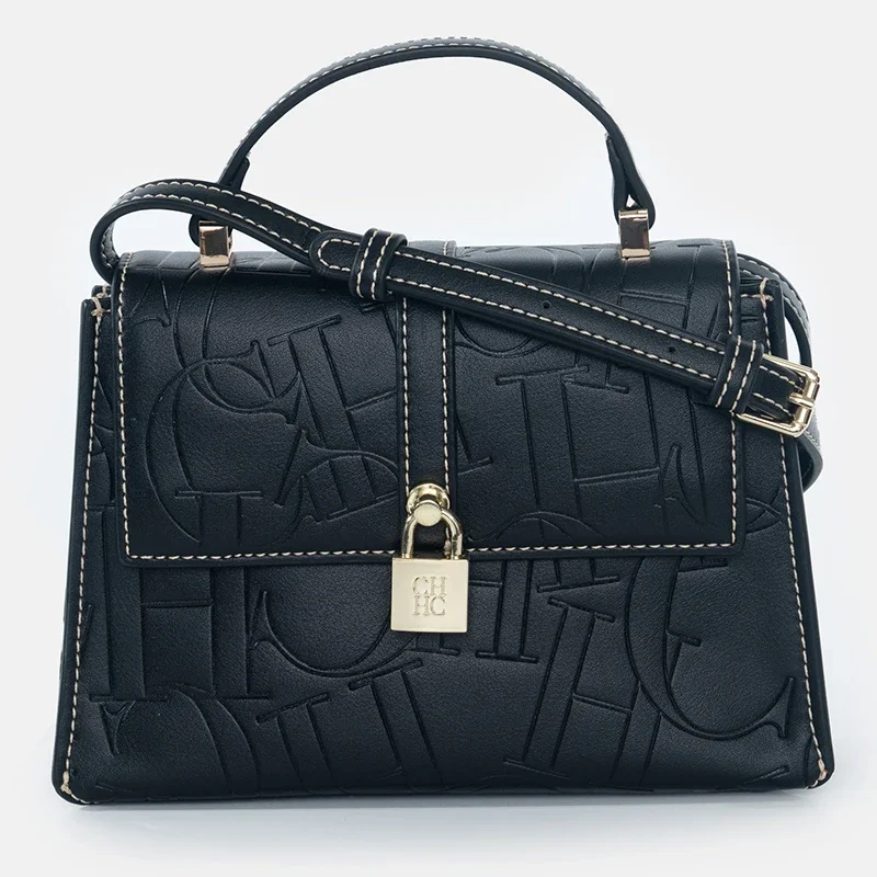 حقيبة يد نسائية كلاسيكية من CH Fashion، تتميز بتصم...