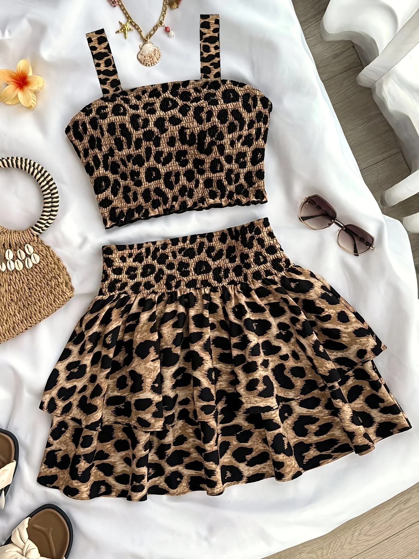 Mädchen-Rock-Set: Leopardenmuster-Tube-Top mit freiliegendem Bauchnabel und Camisole, kombiniert mit hochtailliertem Rüschenrock, zweiteiliges Set, geeignet für Mädchen im Alter von 5-13 Jahren, geeignet für verschiedene Anlässe.