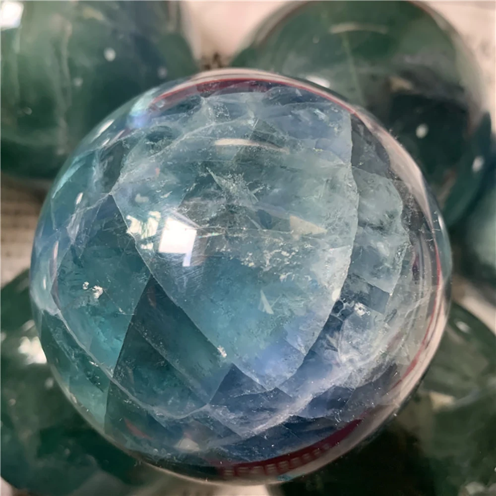 Bola de cristal de cuarzo Natural, esferas de fluorita de Color, masaje pulido, curación Reiki, decoración exquisita para habitación, regalo de recuerdos, 1 unidad