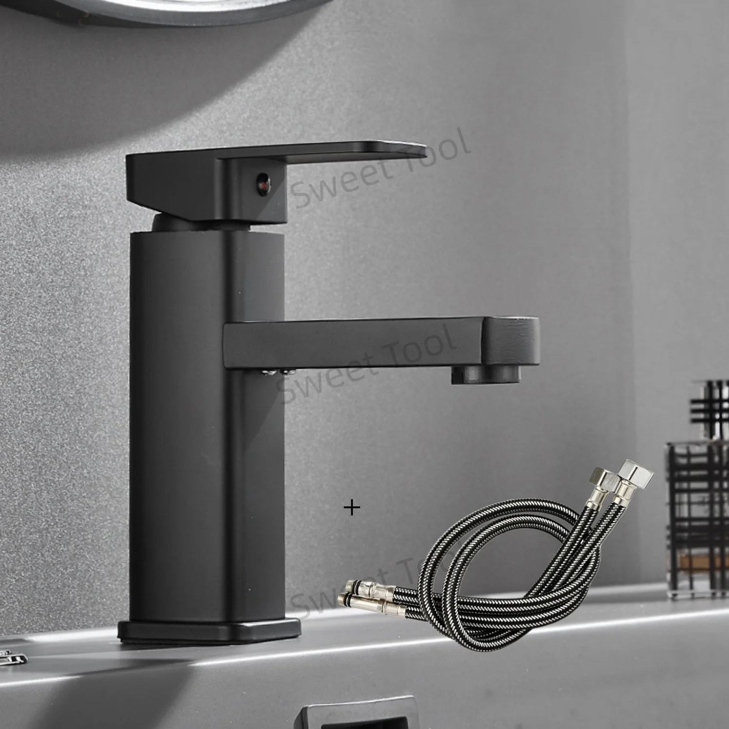 ก๊อกน้ำอ่างล้างหน้า ก๊อกน้ำห้องน้ำ ก๊อกน้ำอ่างล้างหน้าแบบผสมน้ำร้อนน้ำเย็น ก๊อกน้ำแบบติดตั้งบนเคาน์เตอร์ ก๊อกน้ำแบบมือจับเดี่ยว รูเดี่ยว สีดำโครเมียม 1