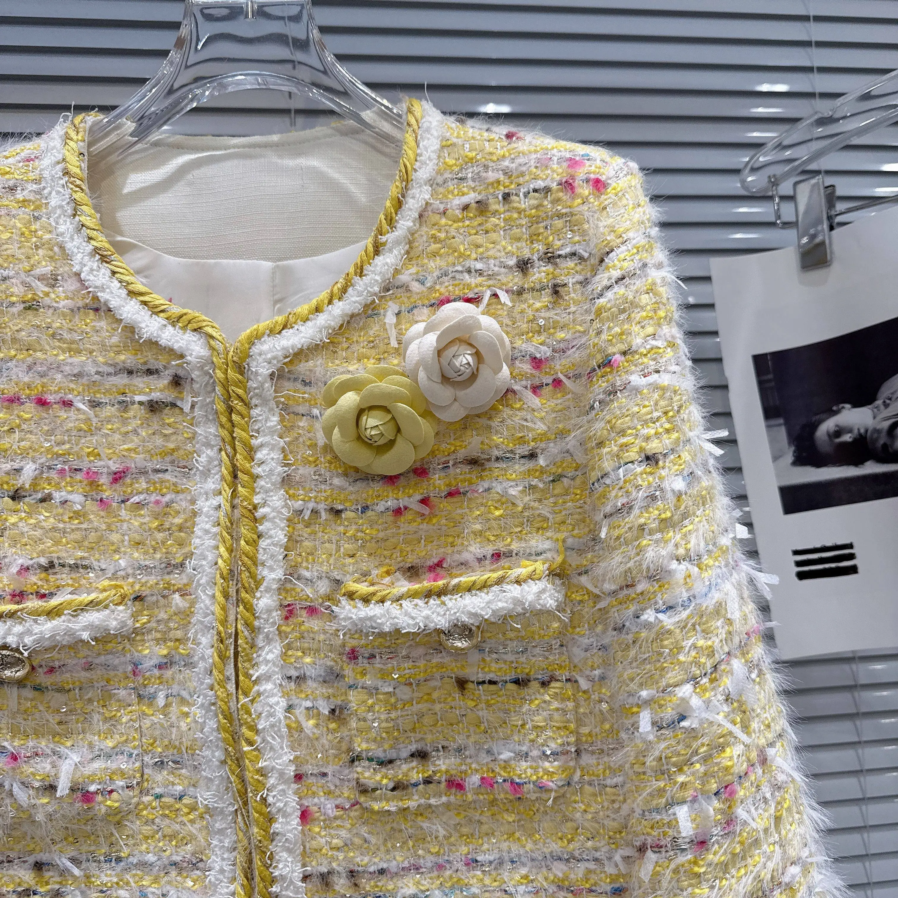 Chimavvi Coat Detail