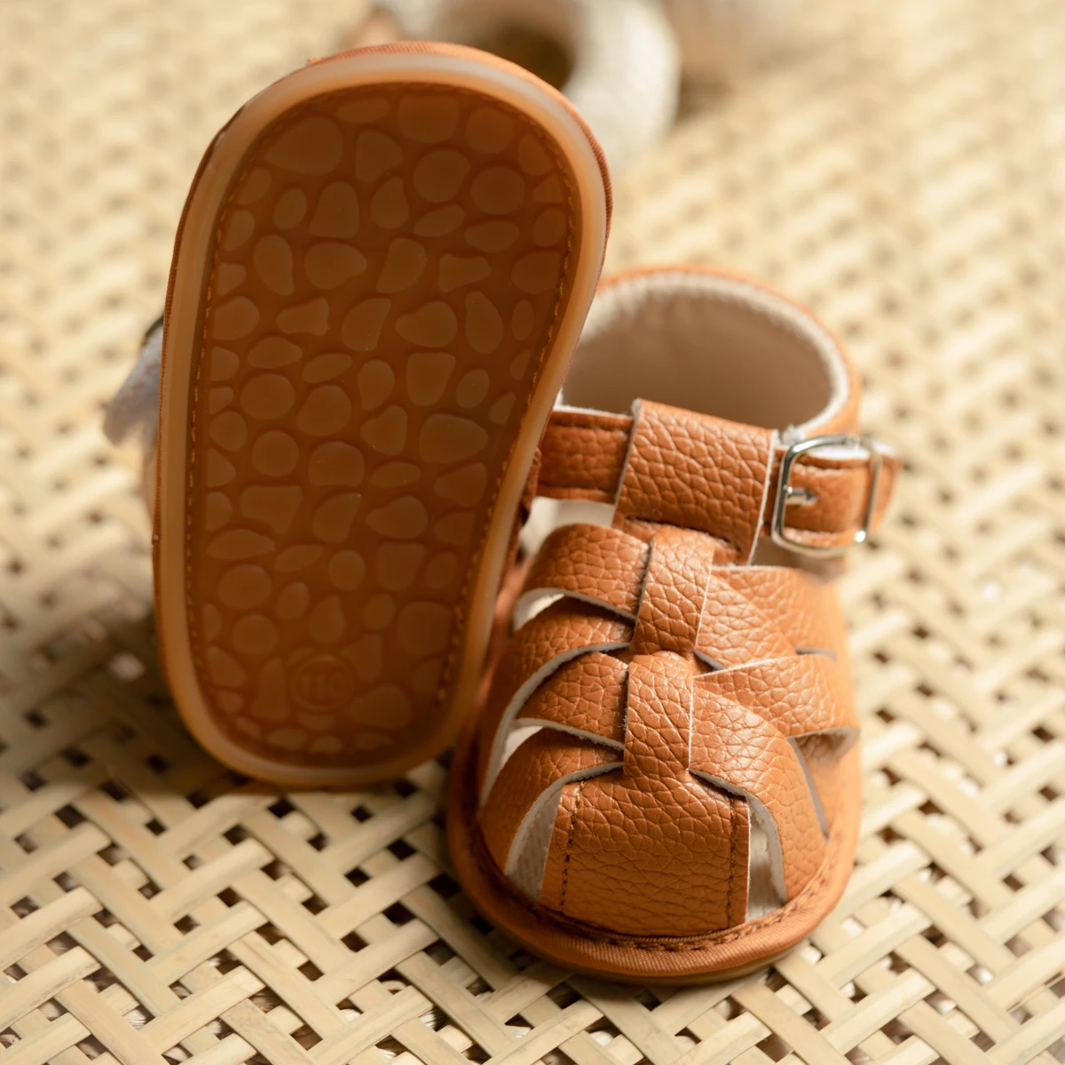 KIDSUN Summer Beach Flats Sandals Pu Leather Baby Boy Girl Shoes Rubber Soft Sole Non-Slip Toddler First Walker Shoes 10-Colors