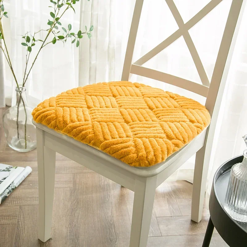 1 Pcs 40x43cm Oval Plush Dining Chair Seat for Home Thickened Warm Non-slip Cushion Car Sofa Removable and Washable Cushions 5