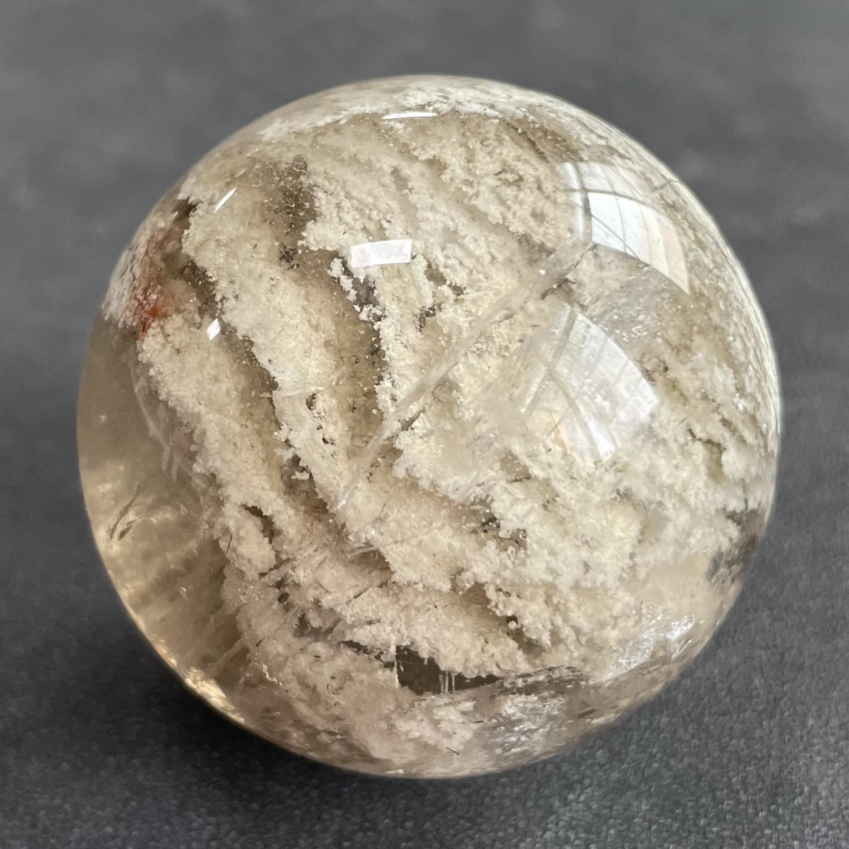 

168g Natural Stone White Phantom Sphere Polished Garden Quartz Ball Reiki Healing Gift Crystal Ball Room Decor Y2122