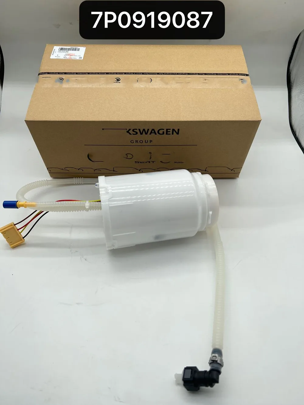 

New 7P0919087 95862013200 Tank Fuel Pump Assemly Case for A8 Q7 For Porsche Cayenne 3.0 SE-Hybrid For VW Touareg 4.2 V8 TFSI