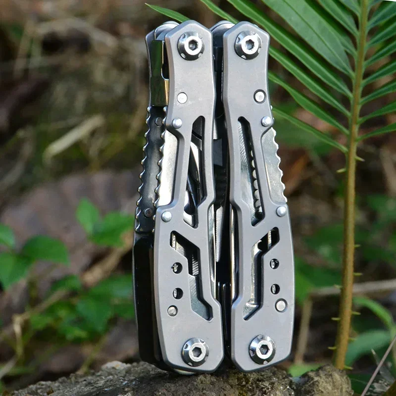 Outdoor Portable Multipurpose Repair Tool 2