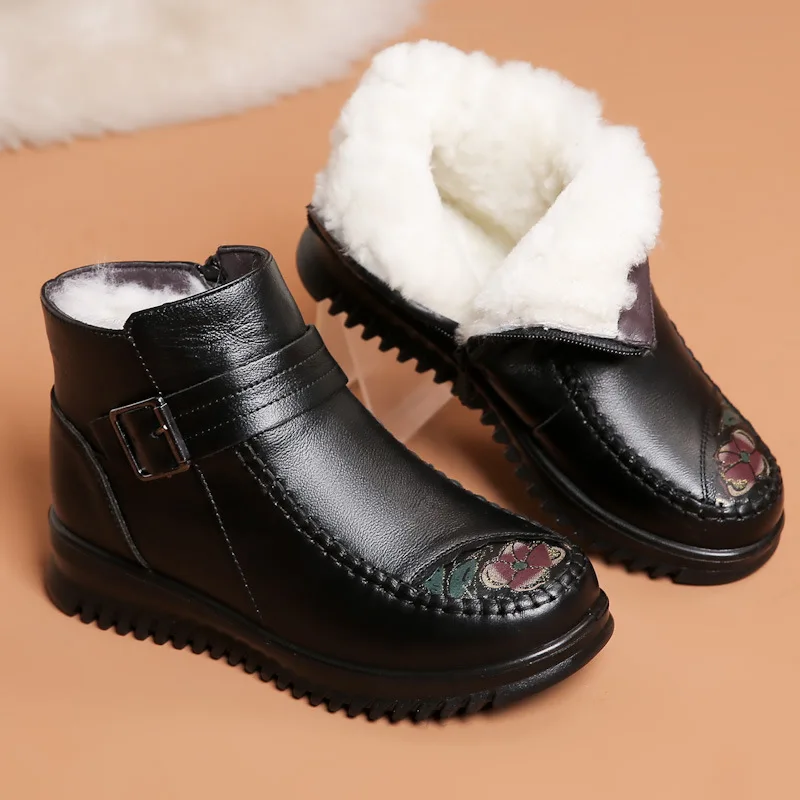 Women Snow Boots Winter Genuine Leather Flat Ankle Boots Female Thick Plush Warm Snow Boots Mother Waterproof Non-slip Booties