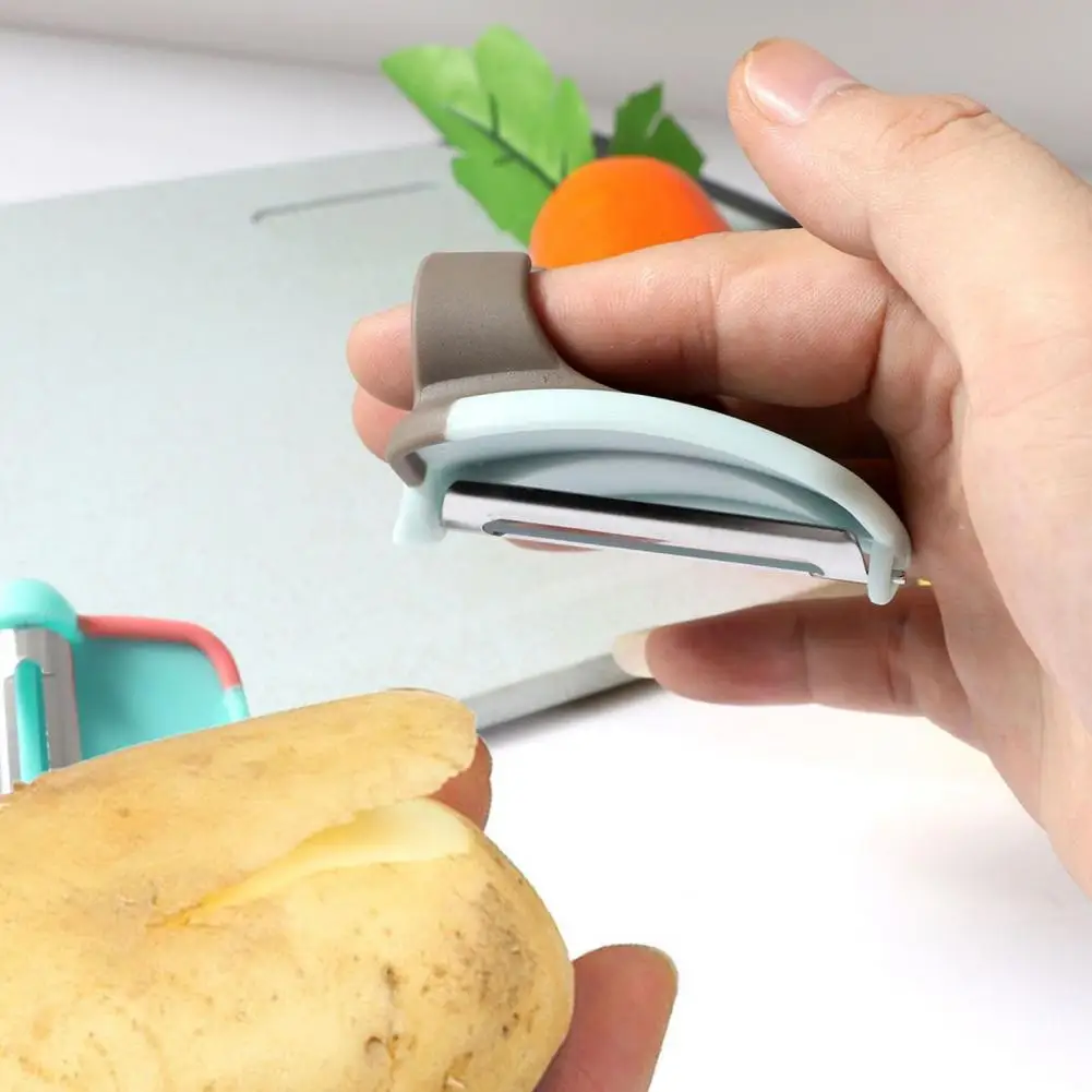 Finger Grip Palm Peeler for Fruit Vegetable Stainless Steel Vegetable Peeler Rubber Handle Palm for Potato Kitchen Gadget