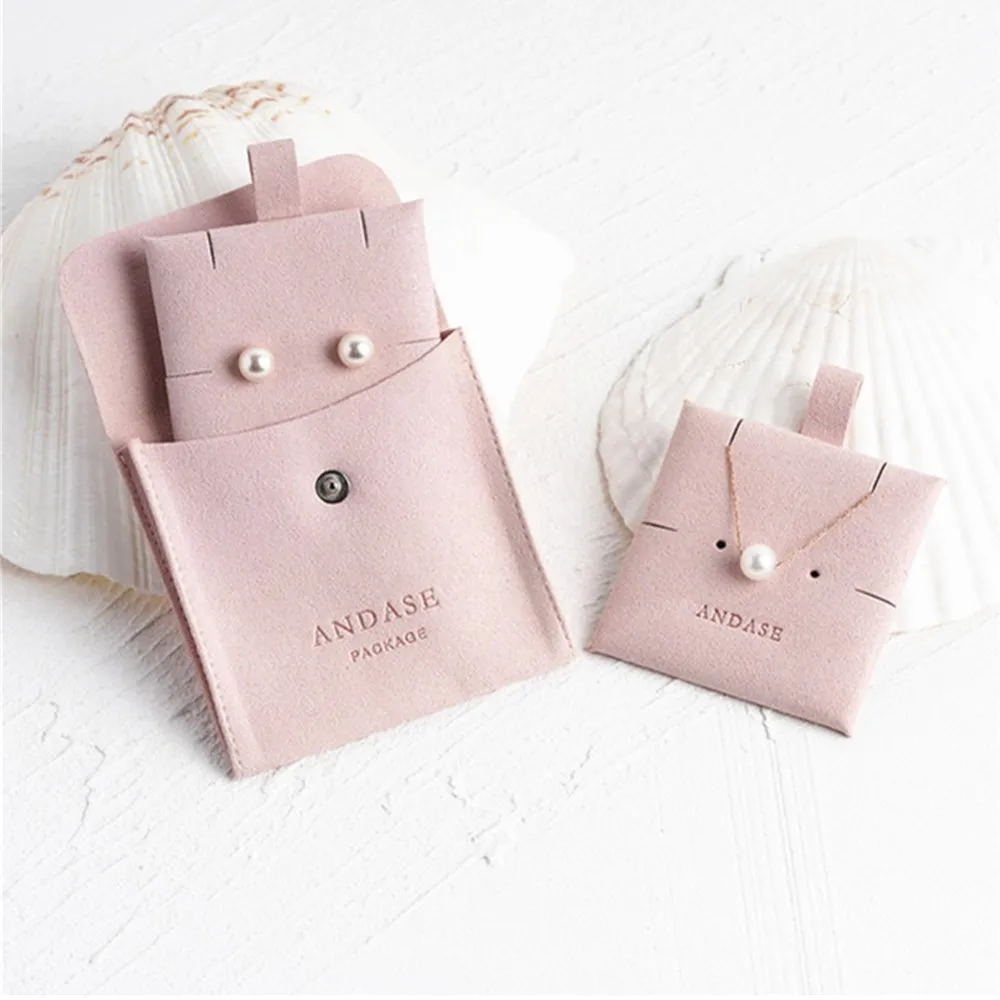 50/200 pieces white bag with buttons microfiber bag necklace earrings wholesale custom logo jewelry bagging brooch small bag 2pcs snap button jewelry stand 18mm snaps buttons display 10 colors leather for 60 pcs display holder