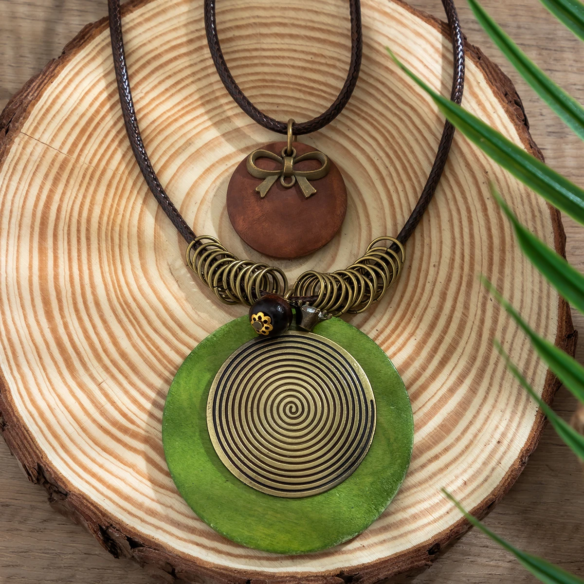 アクセサリー seya handmade wooden necklace seya.（セヤ）の「seya. (セヤ) DROP NECKLACE PEFA023-N